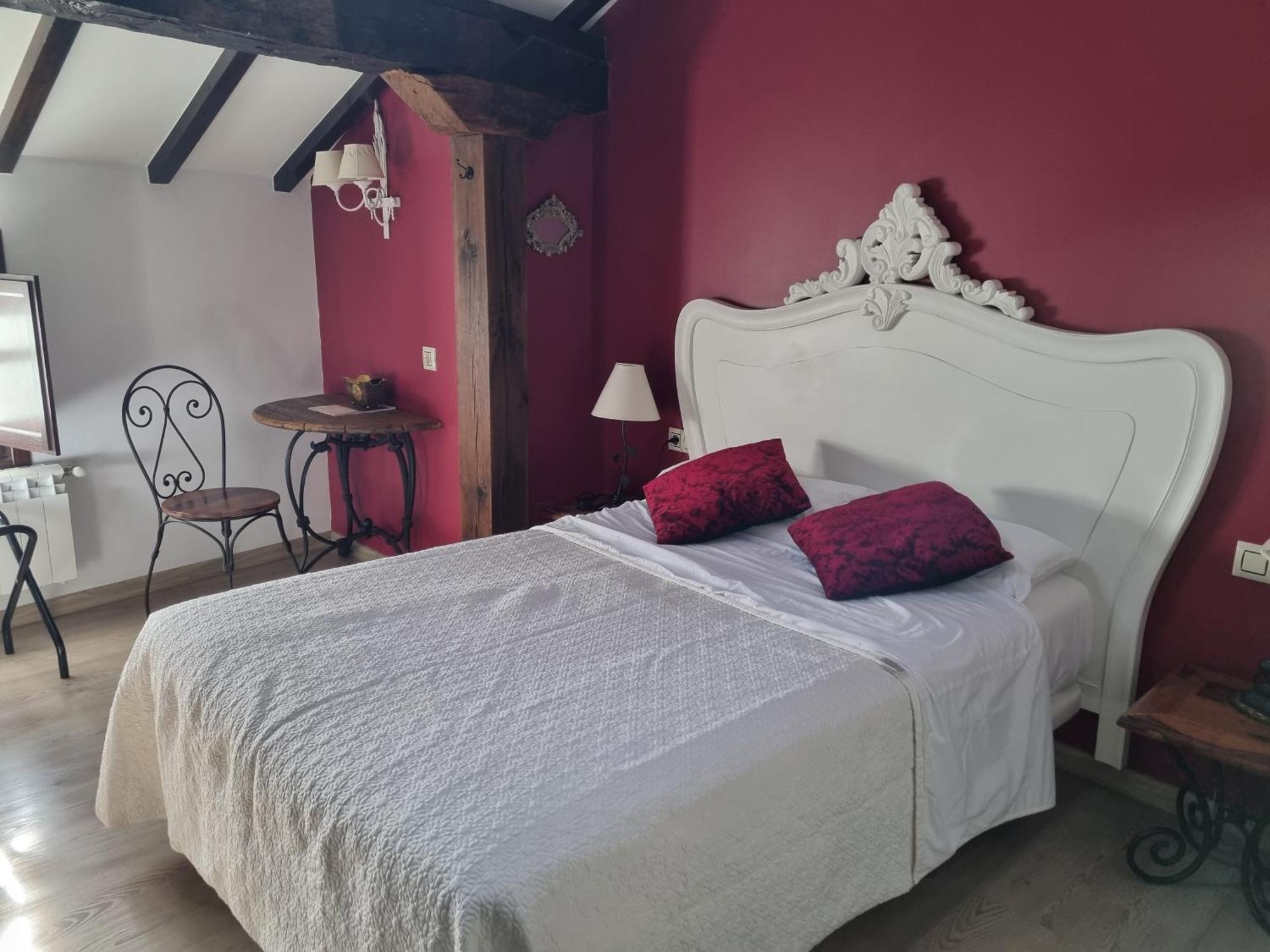 Hotel Rural La Casa Encanto Espinosa De Los Monteros Bagian luar foto